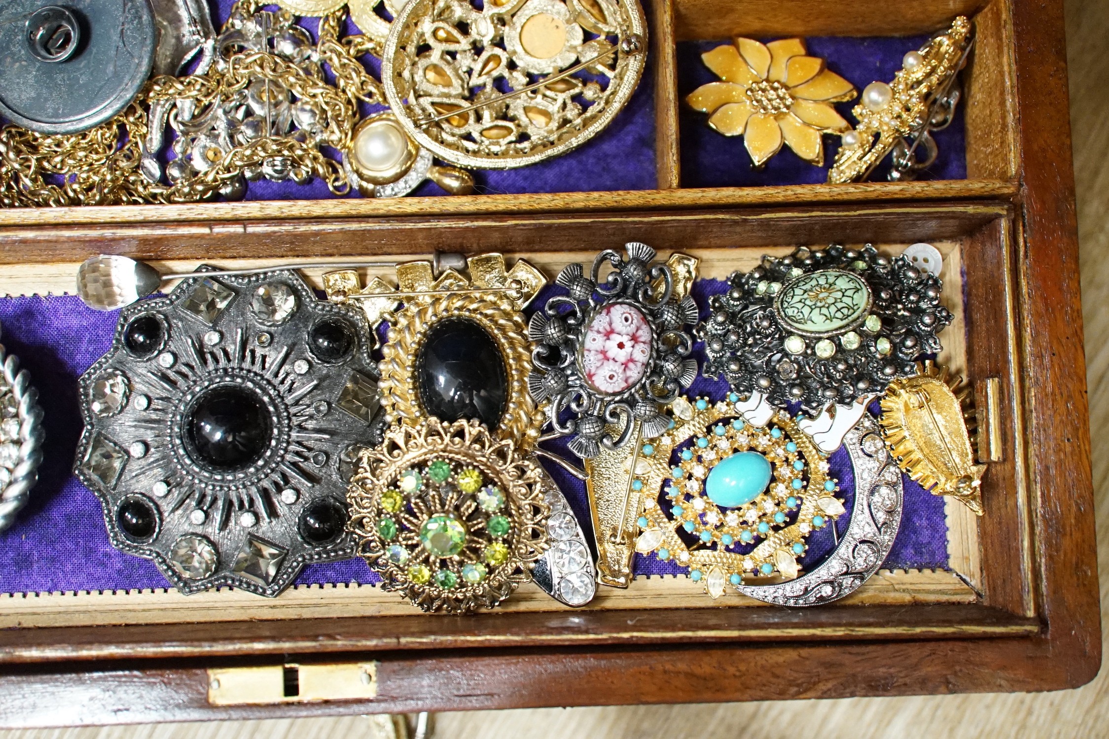 Assorted costume jewellery and wrist watches.